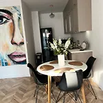 Апартаменты Uroczy Z Ogrodem *