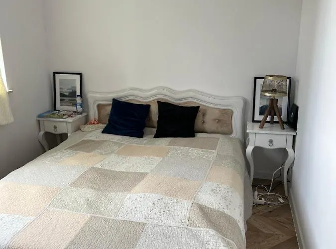 Uroczy Z Ogrodem 公寓 露米雅