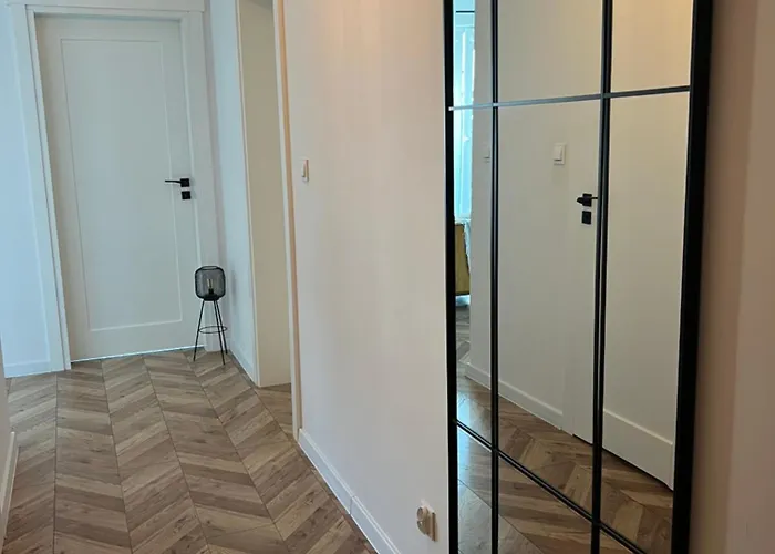 公寓 Uroczy Z Ogrodem